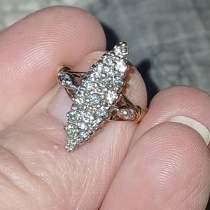 10k Vintage Diamond Navette Ring